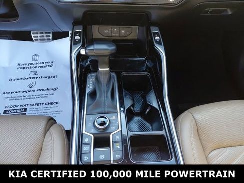 Certified 2024 Kia Sorento SX Prestige w/ Olive Brown Leather Package image 13