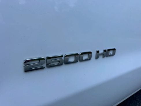 Used 2015 Chevrolet Silverado 2500 LT AWD/4WD image 21