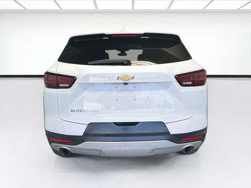 Used 2025 Chevrolet Blazer LT AWD/4WD image 5