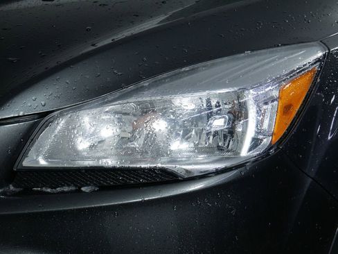 Used 2016 Ford Escape Titanium image 14