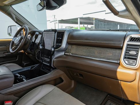 Used 2019 RAM 3500 Limited AWD/4WD image 9