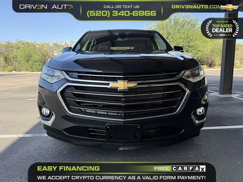Used 2020 Chevrolet Traverse LT w/ LT Premium Package FWD image 2