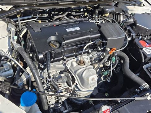 Used 2017 Honda Accord Sport image 17