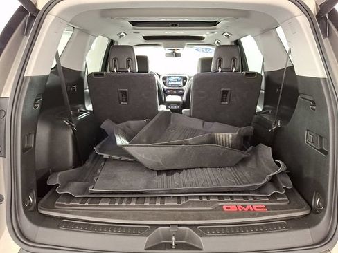 Used 2019 GMC Acadia SLT w/ LPO, Floor Liner Package AWD/4WD image 30