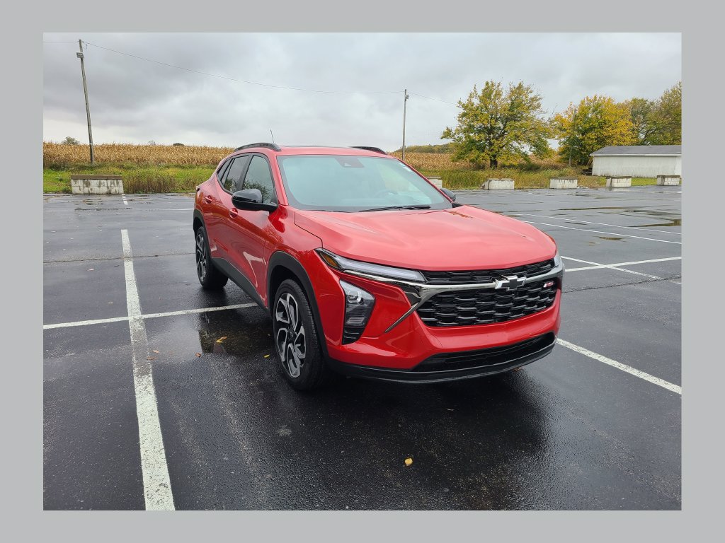 Used 2026 Chevrolet Trax RS w/ Sunroof Package FWD 360° Tour