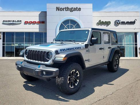 Used 2024 Jeep Wrangler Unlimited Rubicon 4xe AWD/4WD image 2