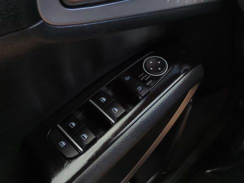 Used 2024 Kia Soul LX w/ Option Group 015 FWD image 16