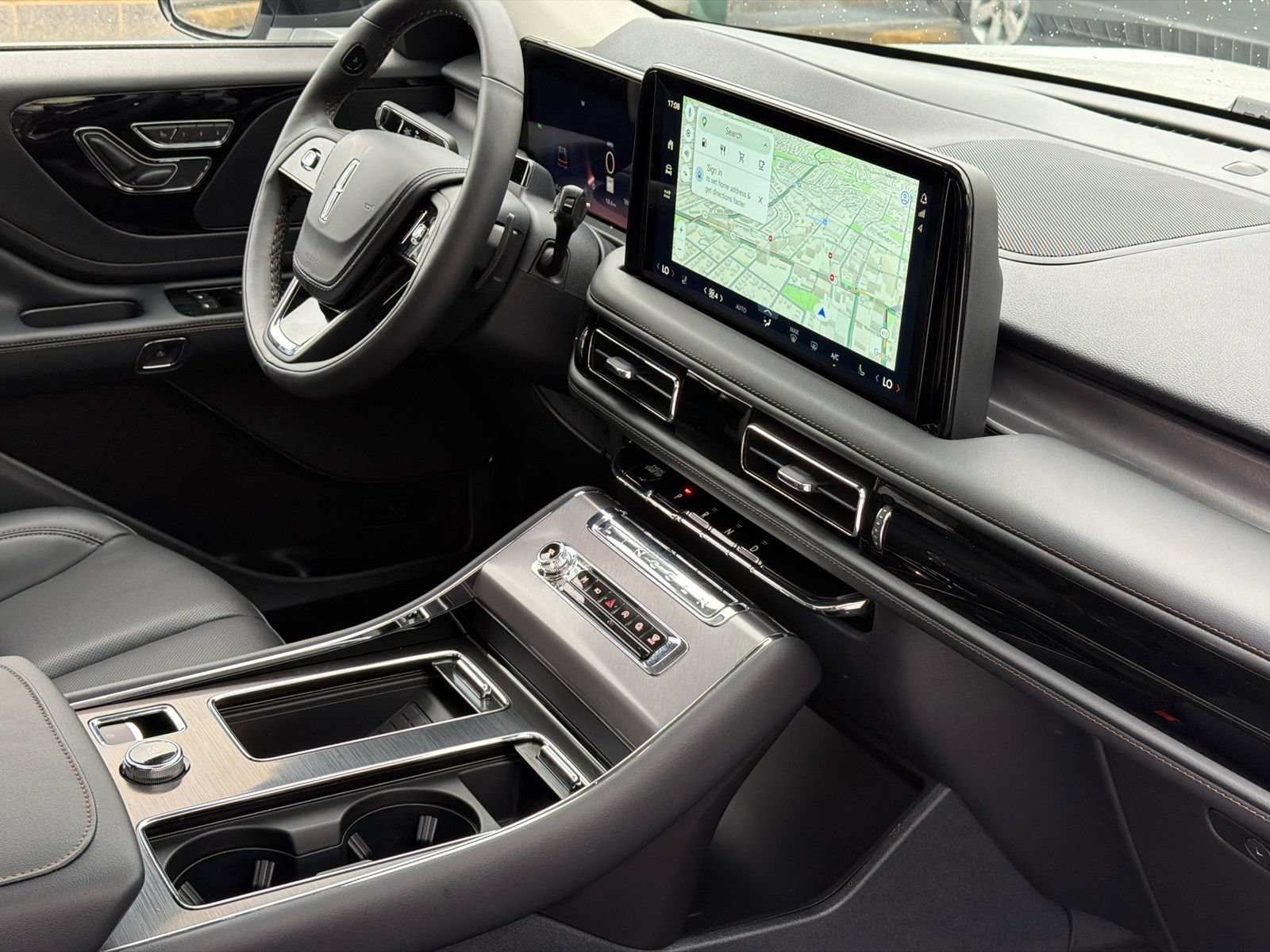 New 2027 Lincoln Aviator AWD w/ Jet Appearance Package image 10