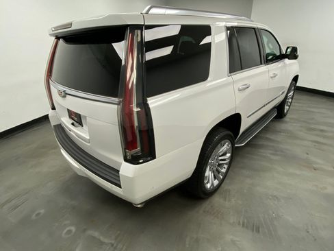 Used 2017 Cadillac Escalade Luxury w/ LPO, Radiant Package AWD/4WD image 6