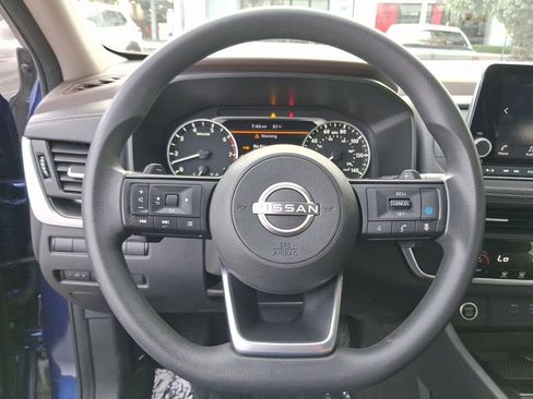Certified 2023 Nissan Rogue SV FWD image 17