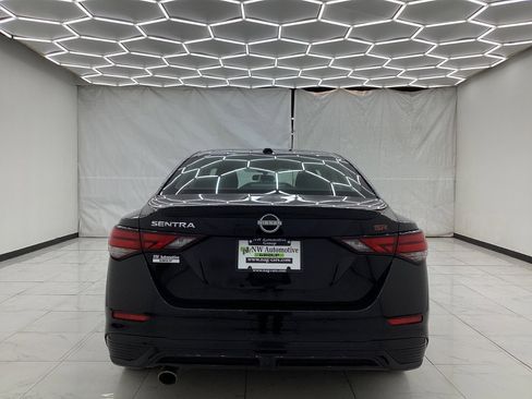 Used 2025 Nissan Sentra SR image 10
