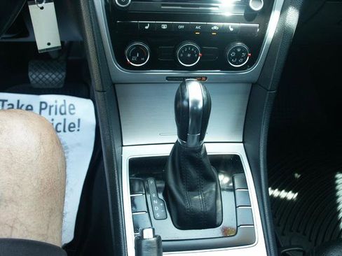 Used 2013 Volkswagen Passat 2.5 SE FWD image 12
