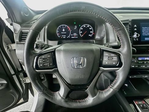 Used 2025 Honda Ridgeline Black Edition image 24