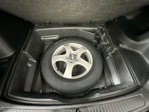 Certified 2025 Jeep Grand Cherokee Altitude AWD/4WD image 39