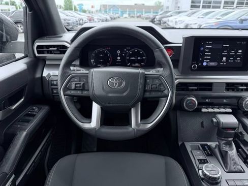 Used 2025 Toyota Tacoma TRD Off-Road AWD/4WD image 24