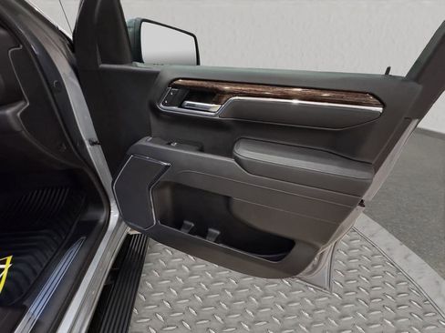 Certified 2025 GMC Sierra 1500 Elevation image 22