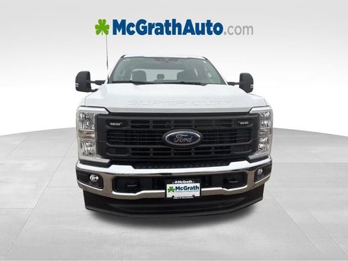 New 2026 Ford F250 XL w/ XL Chrome Package AWD/4WD image 8