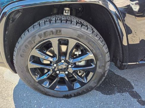 Certified 2021 Jeep Grand Cherokee Laredo X AWD/4WD image 25