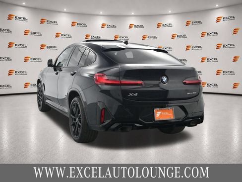 Used 2023 BMW X4 xDrive30i w/ Premium Essential Package AWD/4WD image 3