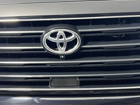 Used 2025 Toyota Sequoia Limited image 11