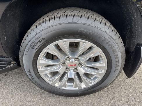 Used 2024 GMC Yukon XL Denali image 34