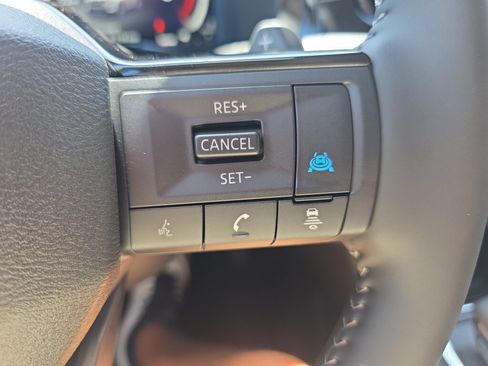 New 2026 Nissan Pathfinder SL FWD image 12