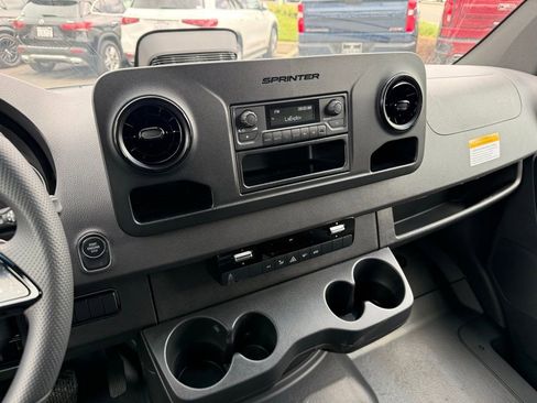New 2025 Mercedes-Benz Sprinter 2500 image 25