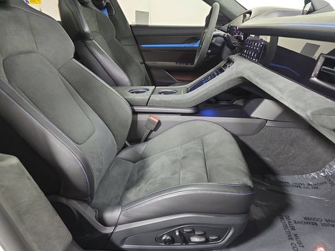 Certified 2025 Porsche Taycan Turbo GT AWD/4WD image 27