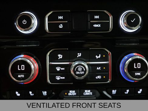 Used 2021 GMC Yukon Denali w/ LPO, Illumination Package AWD/4WD image 36