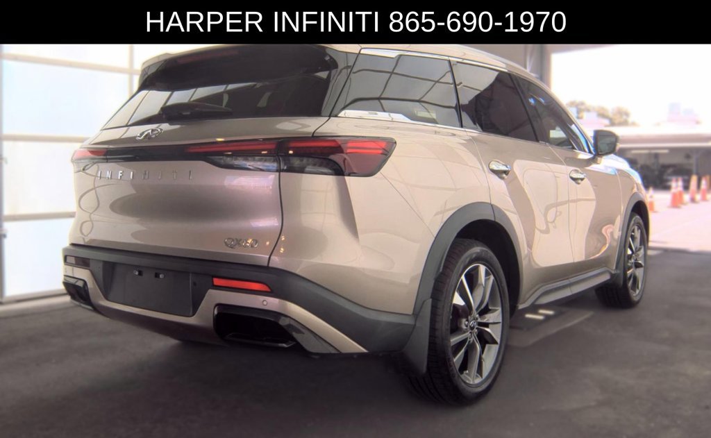 Used 2024 INFINITI QX60 Luxe FWD image 3