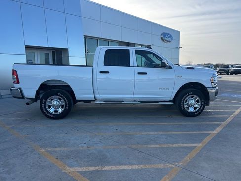 Used 2022 RAM 2500 Tradesman w/ Chrome Appearance Group image 2
