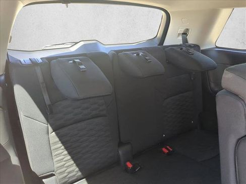 Used 2025 Nissan Pathfinder SV AWD/4WD image 17