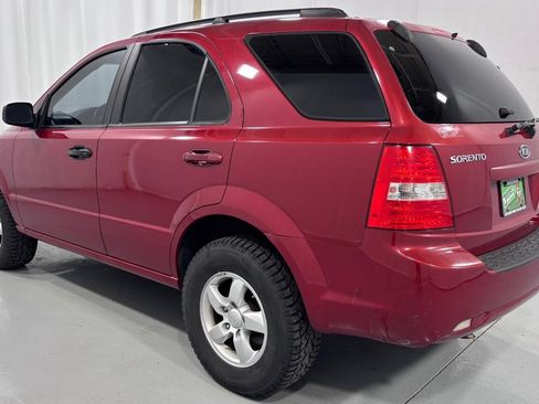 Used 2009 Kia Sorento LX RWD image 7