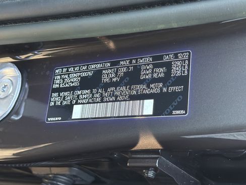 Certified 2023 Volvo XC60 B5 Ultimate FWD image 37