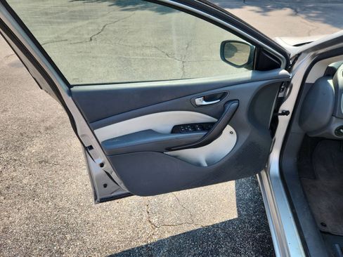 Used 2013 Dodge Dart Limited w/ Premium Group FWD image 10