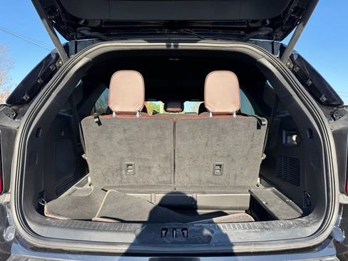 Used 2022 Ford Explorer Platinum w/ Equipment Group 601A image 37