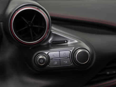 Used 2022 Ferrari F8 Tributo image 46