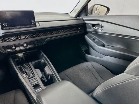 Used 2024 Honda Accord EX image 22