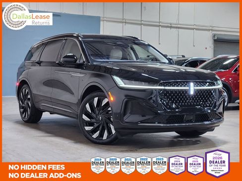 Used 2024 Lincoln Nautilus Black Label w/ Jet Appearance Package (87T) AWD/4WD image 1