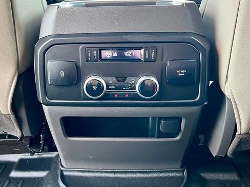 Used 2021 Ford Expedition Limited image 36