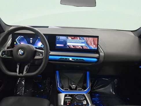 Used 2025 BMW X3 xDrive30i AWD/4WD image 5