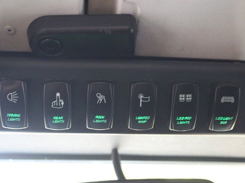 Used 2013 Jeep Wrangler Unlimited Rubicon AWD/4WD image 34