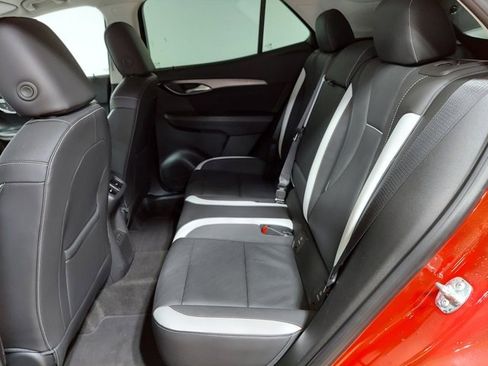 Certified 2025 Buick Envision Sport Touring image 41