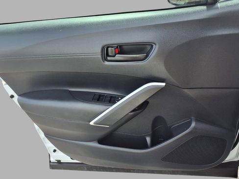 Used 2024 Toyota Corolla Cross AWD Hybrid image 16