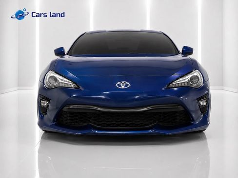 Used 2020 Toyota 86 RWD image 6