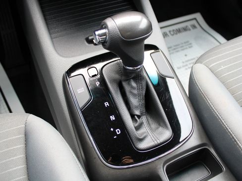 Used 2017 Kia Forte LX w/ LX Popular Package image 16