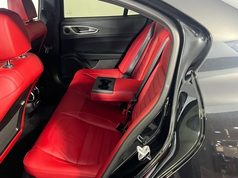 Used 2024 Alfa Romeo Giulia Ti w/ Performance Driving Package image 25