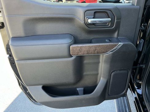 Used 2021 GMC Sierra 1500 Denali w/ Denali Ultimate Package image 17