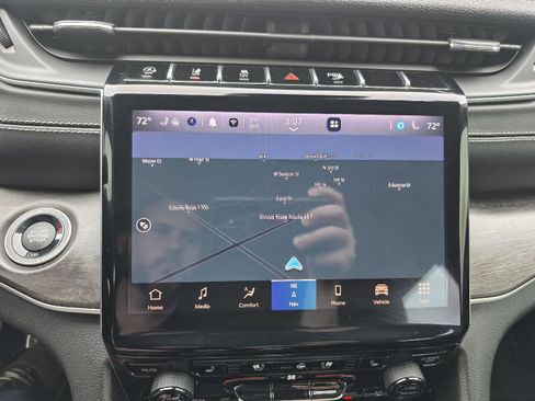 Used 2023 Jeep Grand Cherokee L Limited w/ Luxury Tech Group II image 6