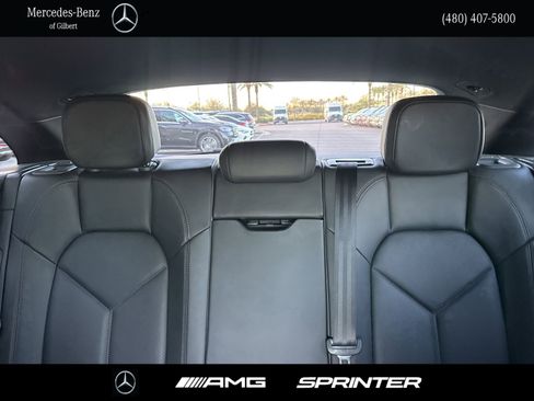 Used 2023 Porsche Macan Turbo image 15